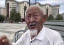 Атыраулық қария ұлынан зәбір көріп отырғанын айтып шағымданды (ВИДЕО)