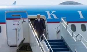 Шавкат Мирзиёев Қазақстанға келді