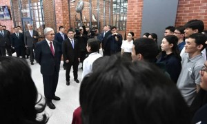 Мемлекет басшысы жастарды келешектің кепілі саналатын сапалы білім алуға шақырды