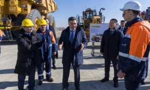 Олжас Бектенов Павлодар облысындағы өнеркәсіптерді аралады