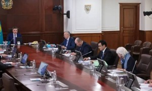 Олжас Бектенов «Бәйтерек» холдингі директорлар кеңесінің отырысын өткізді