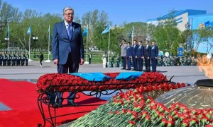 Мемлекет басшысы Жеңіс күнімен құттықтады