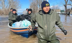 Құтқарушылар тасқын басталғалы күндіз-түні қызметте жүр