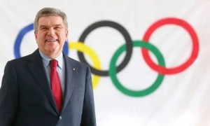 Томас Бах Геннадий Головкинді жаңа қызметімен құттықтады