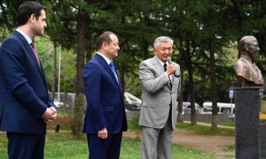 Тбилисиде Абайға ескерткіш орнатылды