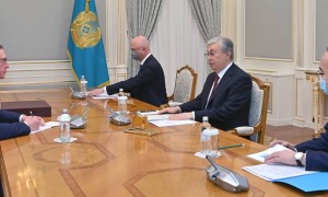 Президент Ресейдің Омбы облысының губернаторы Александр Бурковты қабылдады