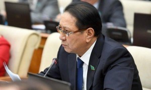 Депутат валюта нарығына қатысты: Адамдар үнемі девальвацияны күтумен өмір сүреді