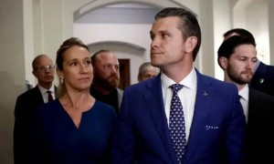Трамп тәжірибесі жоқ Пит Хегсетті Пентагон басшысы етті