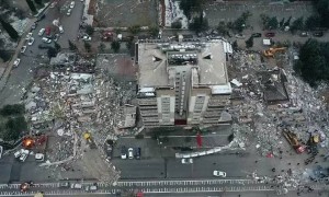 Түркияда қираған ғимараттар үшін 113 адамды қамауға алу туралы ордер берілді