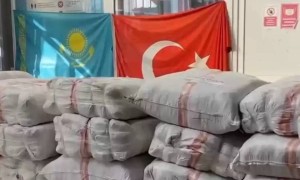 Ыстанбұлдағы қазақтар жер сілкінісінен зардап шеккендерге 160 мың доллар көмек жинады