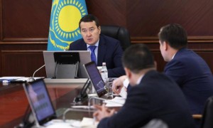 Үкіметте құзырлы министрлік өкілдерімен бірге суға қатысты қалыптасқан жағдай талқыланды
