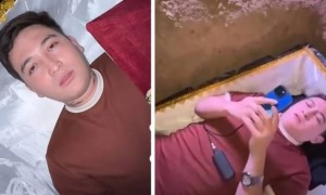 «Қарғысқа ұшырайсың!»: белгілі блогер табытта жатып, эфир жүргізді (ВИДЕО)