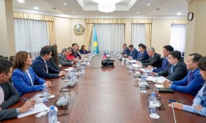 Серік Жұманғарин АҚШ сауда палатасымен және ірі америкалық компания өкілдерімен кездесті