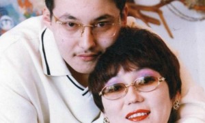 Қалдыбек Құрманәлі әнші Мадина Ералиеваның ұлын кімнен туғанын айтты