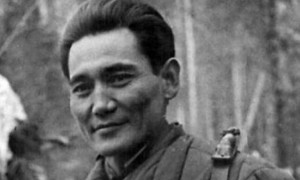 Бауыржан Момышұлына 10 сұрақ