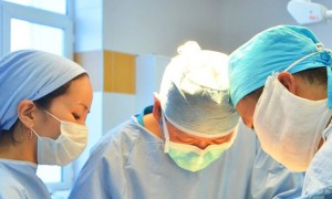 Медицина қызметкерлерінің еңбекақысы көтеріледі және қауіпсіздігі күшейтіледі