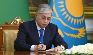 Президент банк және қаржы нарығын реттеу туралы екі заңға қол қойды