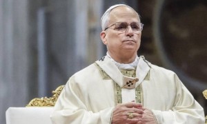 ПАПА СОҒЫСҚА ЖАУАПТЫ МӘСІХШІЛЕРДЕН «ҰЯТТЫ ОЙЛАУДЫ» ТАЛАП ЕТТІ