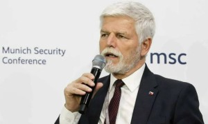 НАТО Кремльге азу тісін көрсетуі керек: Петр Павел РФ авиациясын атып түсіруге және интернетті бұғаттауға шақырды