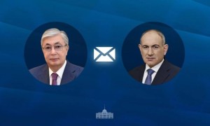 Қасым-Жомарт Тоқаев Никол Пашинянды сайлаудағы жеңісімен құттықтады