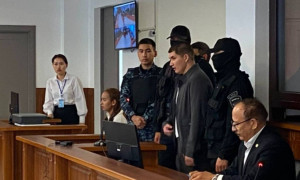 «Мені Құдай ғана түсінеді». Атырауда бір отбасын қырған күдікті Меккеге неге барғанын айтты