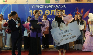 Жүргізуші куәлігі жоқ мектеп директоры автокөлік жеңіп алды
