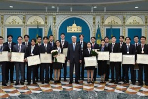 Президент халықаралық пән олимпиадалары жеңімпаздары мен жүлдегерлерін марапаттады