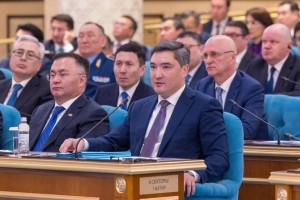 Үш жылда бюджет тапшылығын екі есеге жуық төмендетеміз — Олжас Бектенов