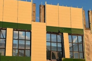 Атырауда Тоқаевтың тапсырмасы бойынша салынып жатқан мектептің төбесі опырылып түсті