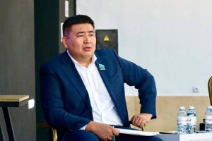 ПРЕЗИДЕНТТІҢ ЖҰМЫСЫНДА ҚАТЕЛІК БОЛУЫ МҮМКІН ЕМЕС – ЕЛНҰР БЕЙСЕНБАЕВ (ВИДЕО)