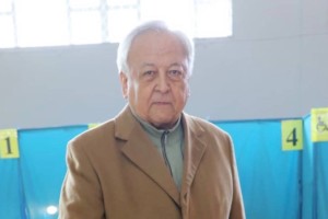 Қазақстан Жазушылар одағының төрағасы Мереке Құлкенов те өз таңдауын жасады