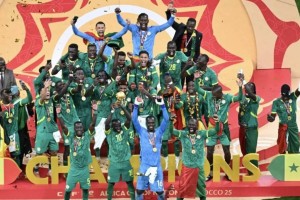 Сенегал Африка Кубогындағы чемпионы атағынан айырылып, даулы мәртебе Мароккоға бұйырды