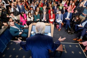 Трамптың «Триумфы»: Ирандағы сәтсіз соғыстың бағытын өзгерткен құтқару операциясы