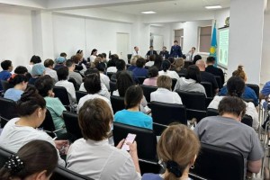 Нашақорлық, есірткі жасырушылардың қысқа «карьерасы» және дәрігерлердің қауіпсіздігі: Елордада түсіндіру кездесуі өтті