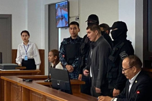 «Мені Құдай ғана түсінеді». Атырауда бір отбасын қырған күдікті Меккеге неге барғанын айтты