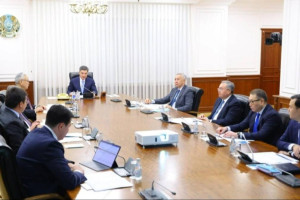 Олжас Бектенов инвестиция тарту жүйесін жетілдіру мәселелері жөнінде кеңес өткізді