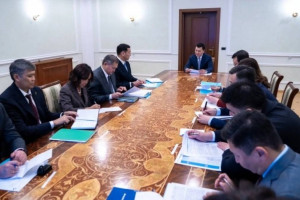Ерлан Қарин еңбек адамдарының жетістігін тұрақты насихаттауды тапсырды