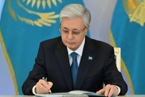Президент Конституциялық Сот құрамына 10 судья тағайындады