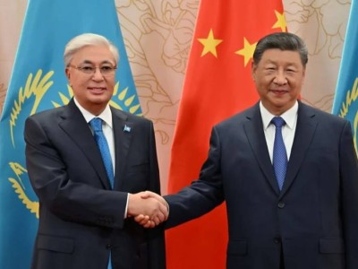 Мемлекет басшысы ҚХР Төрағасы Си Цзиньпинмен келіссөз жүргізді