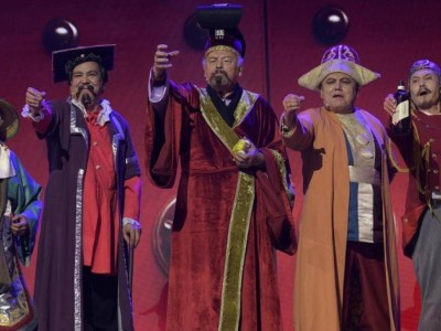 М.Әуезов театрындағы ғасыр тойы: жүзінші маусым шымылдығын түрді