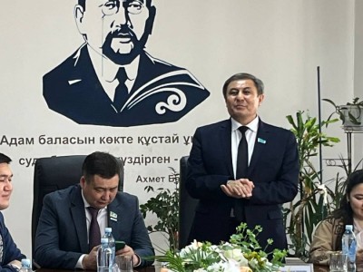 Астанада «Жаңа Конституция – жаңа мүмкіндіктер: жастардың көзқарасы» атты жиын өтті