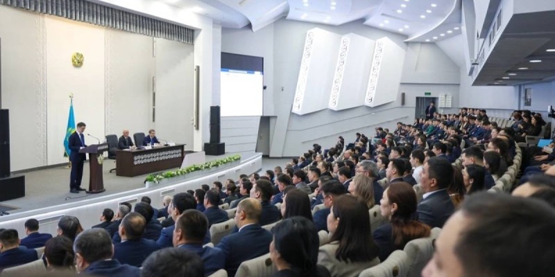 Роман Скляр 2026 жылға өнеркәсіп пен құрылыс басымдықтарын белгіледі