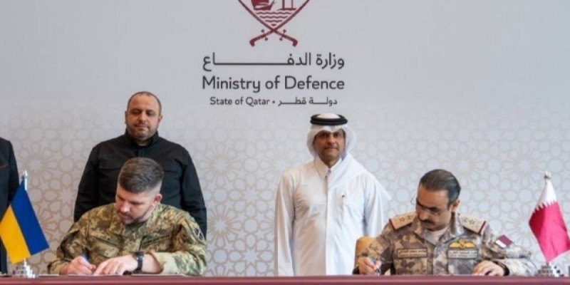 Кейбіреулер алқан жайғыш деп санайтын Зеленский Таяу Шығысқа сапарында батпан құйырыққа жолықты ма!?