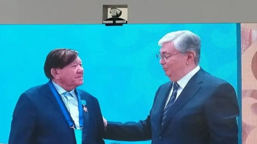 Мұхтар Шахановтың жұбайы Президентке ақынның соңғы өтінішін жеткізді (ВИДЕО)