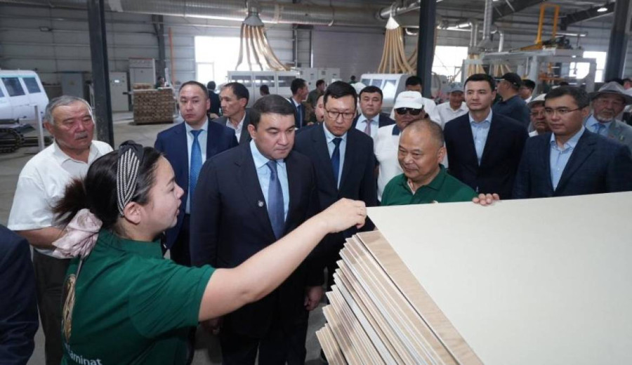 Түркістанда ламинат өндіретін заманауи зауыт іске қосылды