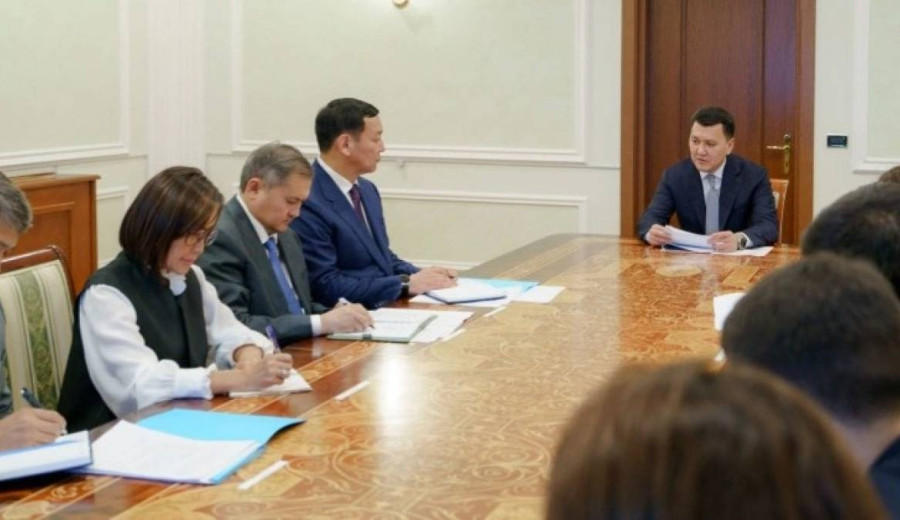 Ерлан Карин ішкі саясаттың басты міндеттерін атады