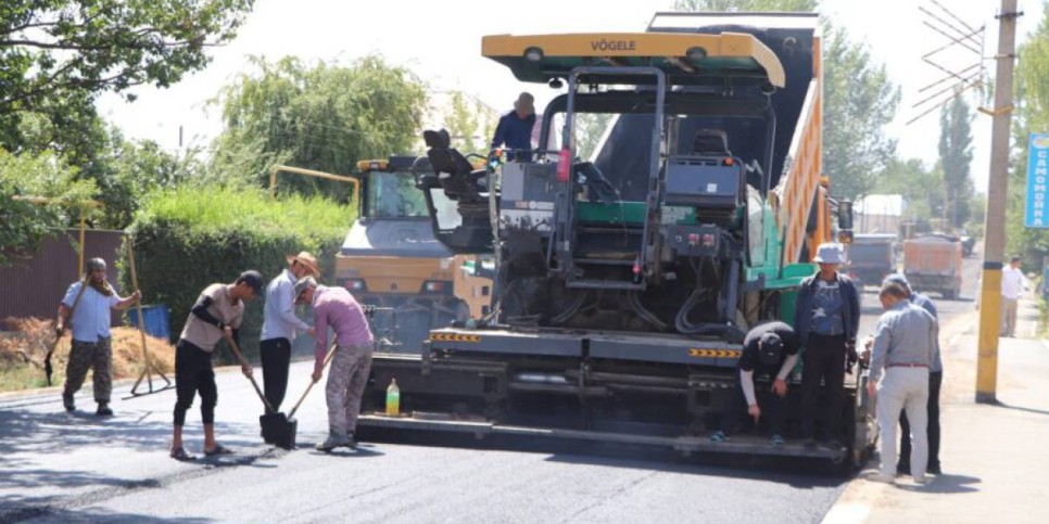 Б.Момышұлы ауылында көше жолдары жөнделіп жатыр