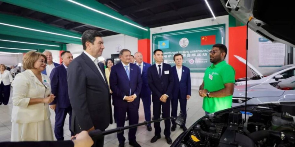 Ерлан Қошанов ШҚО-дағы көтерме сауда орталығына барды