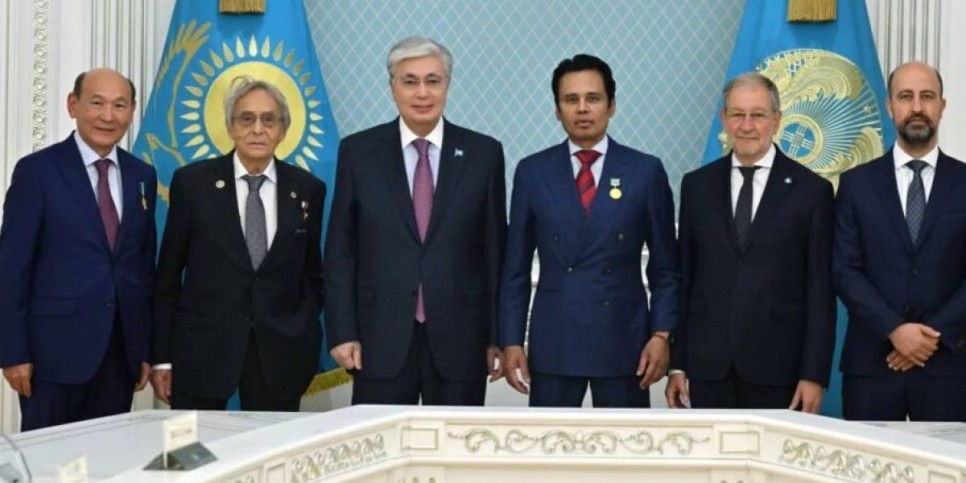 Мемлекет басшысы әлемдік нейрохирургия саласының өкілдерімен кездесті