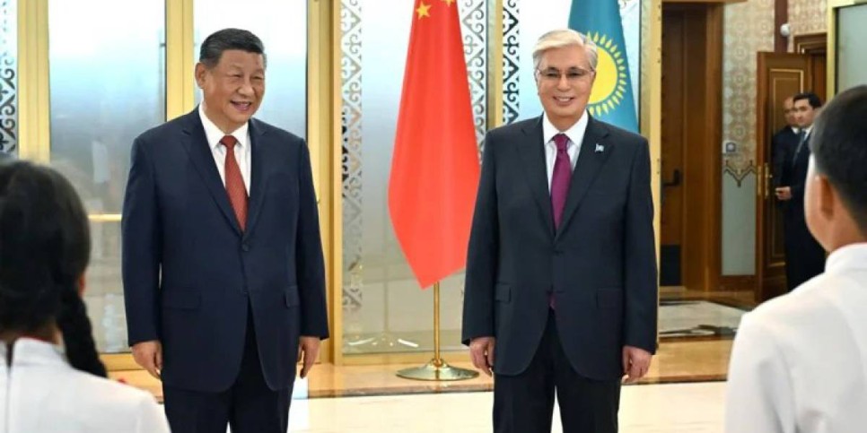 Президент Си Цзиньпинді Астана әуежайынан қарсы алды
